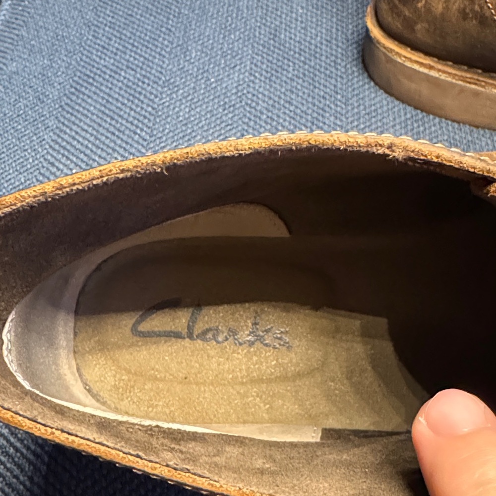 Clarks Tan Leather Chukka Boots - Picture 2 of 12